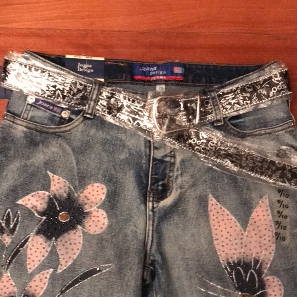 New flare leg denim jeans w/ belt painted & beaded with flowers and butterfly - Picture 7 of 13